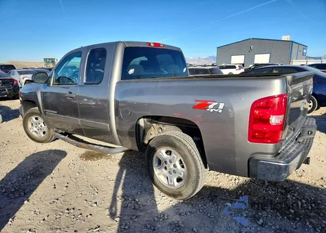 2008 Chevrolet Silverado K1500 z USA, uszkodzony, nr VIN 1GCEK19J78Z208675